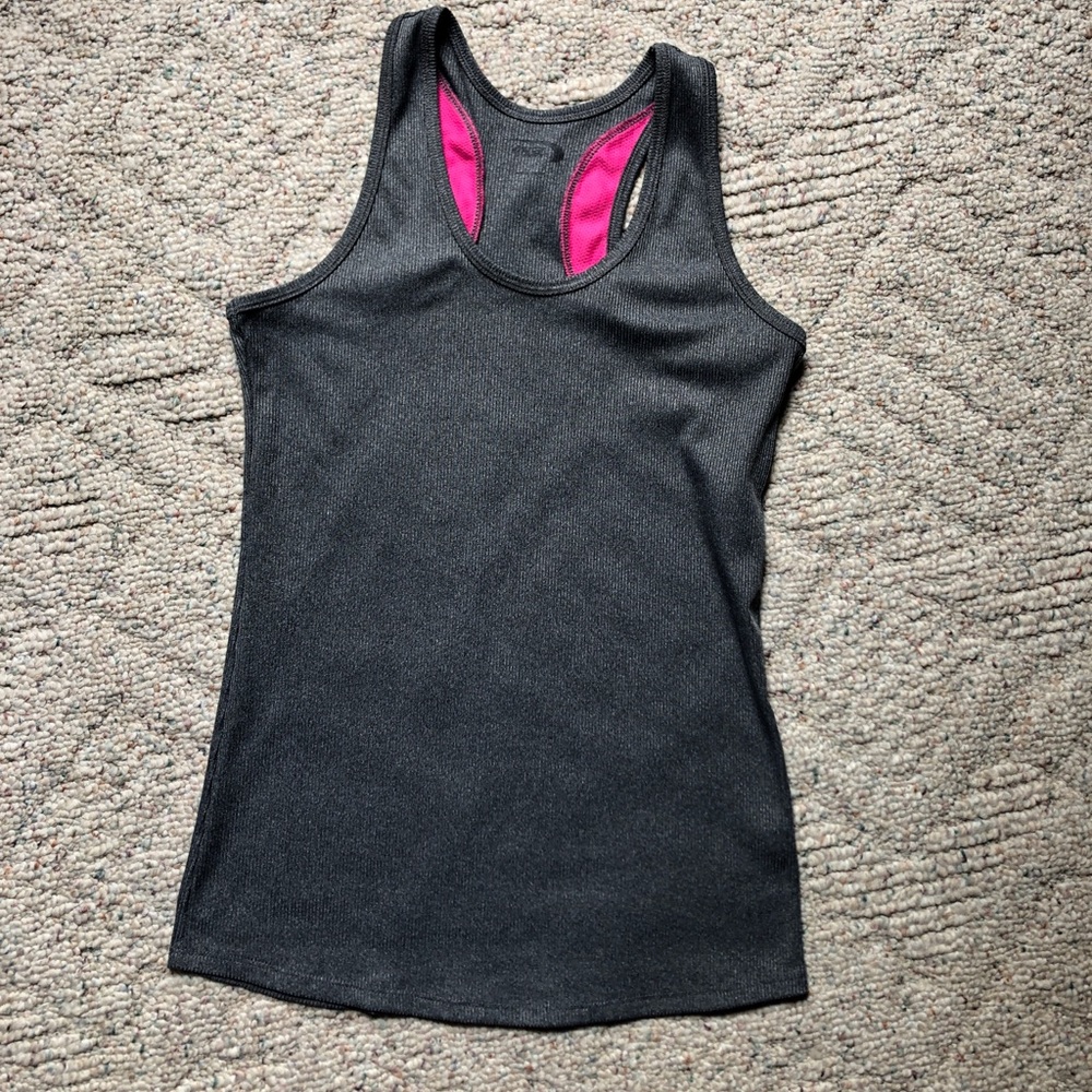Racerback workout tank top